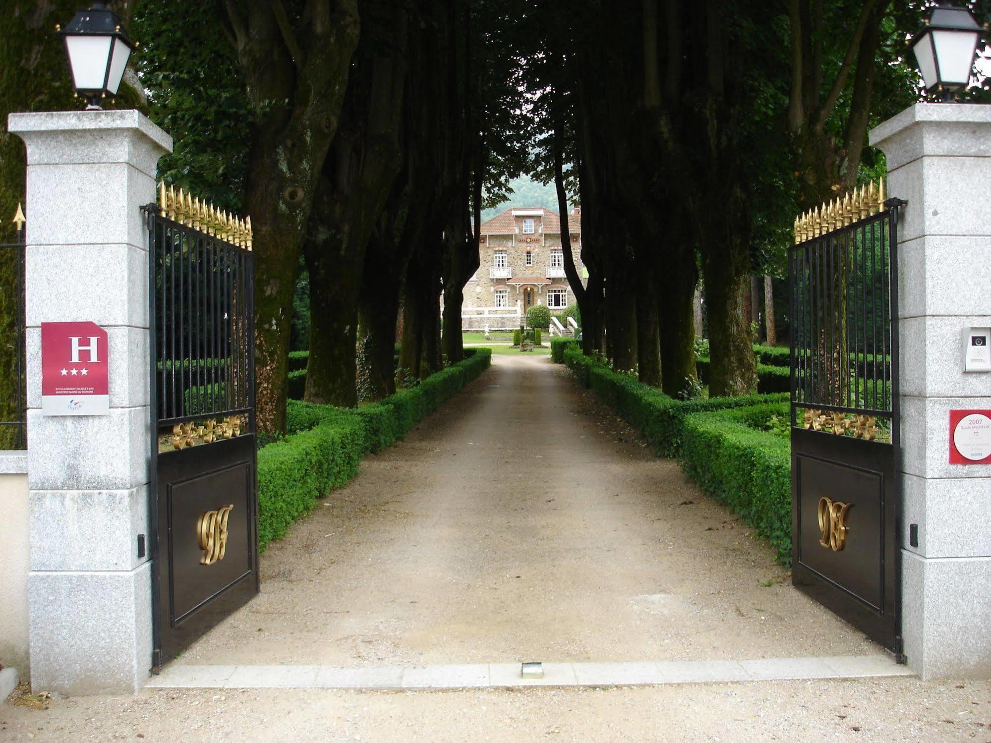 Demeure De Flore Lacabarede Exterior photo